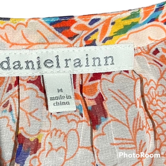 ⭐️Daniel Rainn Colorful Sleeveless Top - Picture 4 of 4